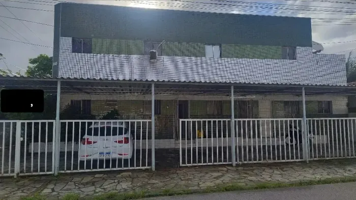 alugo apartamento no bairro da Torre.