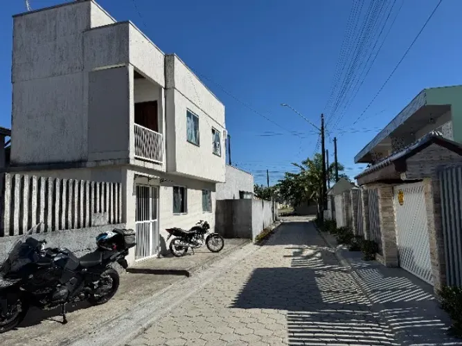 Quitinete em Pontal do Paraná/Pr Praia de Leste 100m do mar Não precisa desocupar temporad