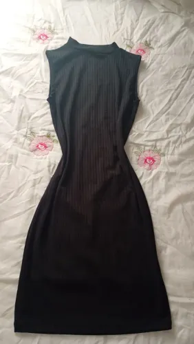 Vendo um lote de roupas seme novas
