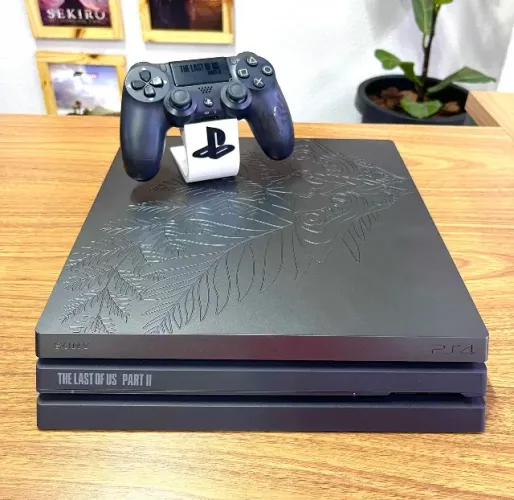 PS4 PRO THE LAST OF US PART II
