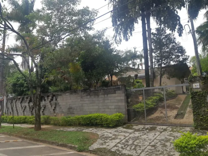 EXCELENTE ÁREA COMERCIAL DE ESQUINA À VENDA ? CAMPOLIM | SOROCABA