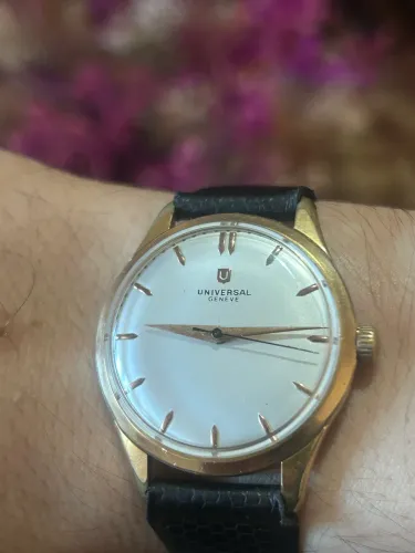 Universal Genève Vintage Oversize 36mm
