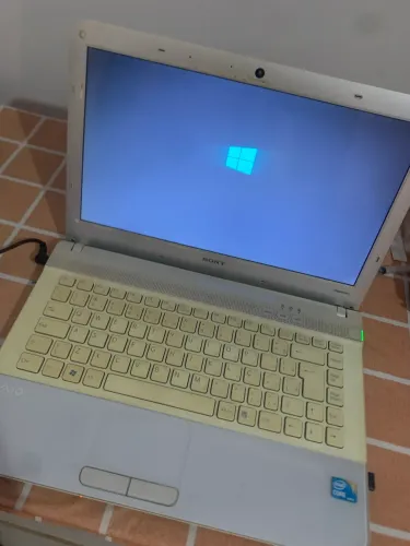 Notebook I3 funcionando tudo 