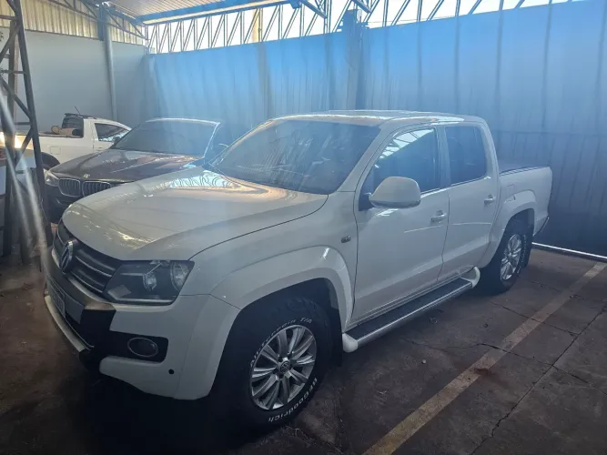 Volkswagen Amarok High.cd 2.0 16V TDI 4X4 Dies. AUT 2013