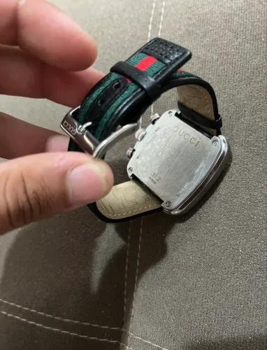 Relógio Gucci