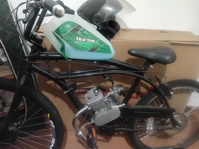 Bicicleta motorizada ( tanque 5 litros)