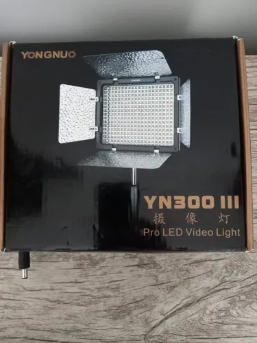 Iluminador Led Yongnuo Yn 300 Air