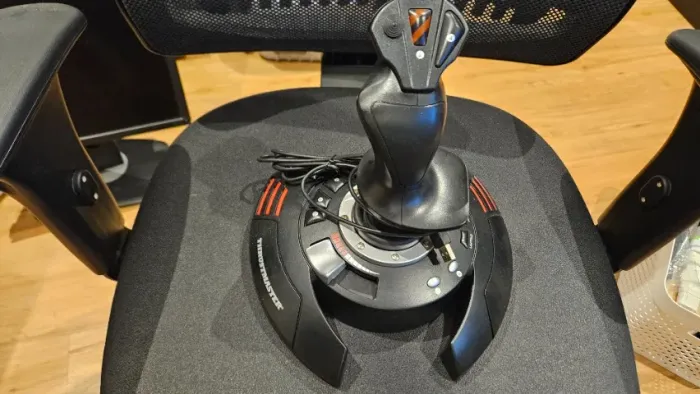 Thrustmaster T-Flight Stick X PC / PS3 Praticamente novo sem a caixa