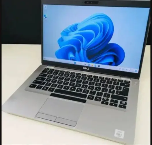Dell Latitude 7300 - i5 - 16 ram - Estrutura metalica - Bateria 100%