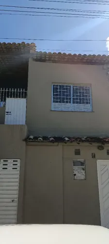 Kitnet com água e energia incluso.