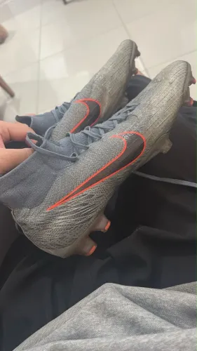 Nike Mercurial Superfly VI Elite em cinza