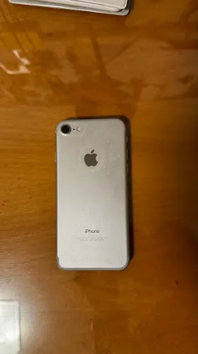 Iphone 7 - 32gb - Prata