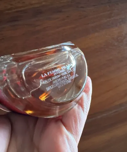 Perfume prada lá femme intense