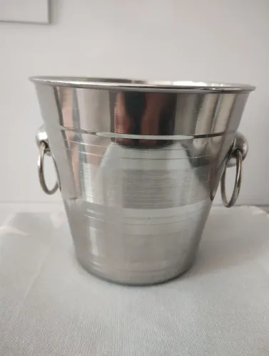 Balde de gelo em inox sem marca 