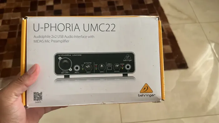 VENDO INTERFACE DE ÁUDIO U-PHORIA UMC22 BEHRINGER 