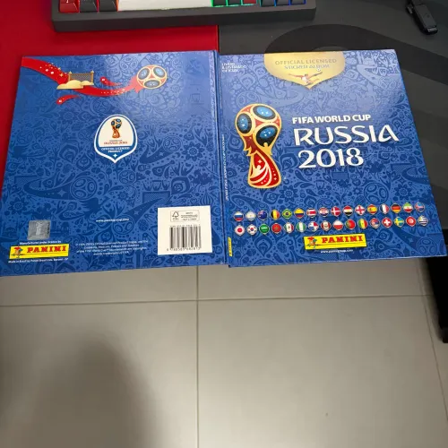 Álbum Copa do Mundo 2018 Rússia - CAPA DURA (Incompleto / Excelente Estado)