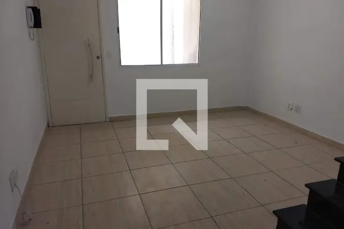 Casa à Venda - Vila Ema, 2 Quartos, 117 m2