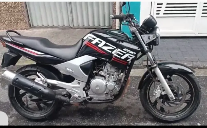 Fazer 250