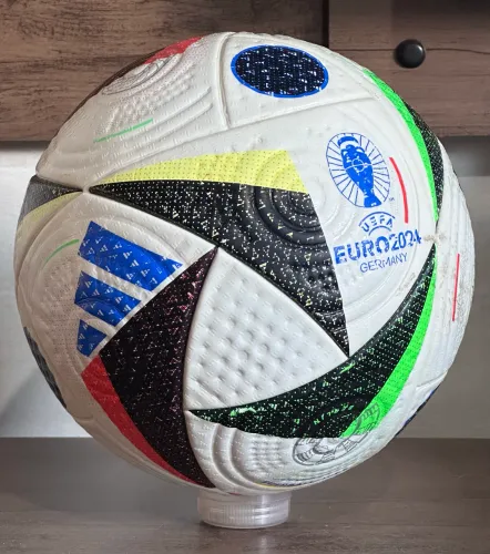 Bola Futebol Adidas Fussballiebe Pro