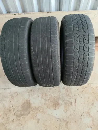 Pneus 215/65/16