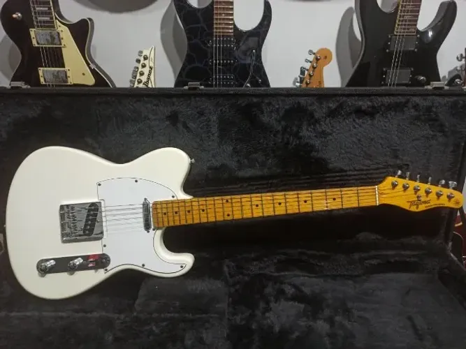 Guitarra Telecaster Tagima TW55 perfeito estado! Não acompanha o case. 