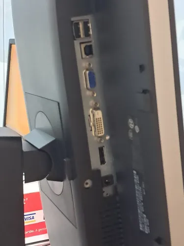 Monitor Dell U2312hmt semi novo