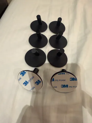 Kit com 8 Cabideiros de Parede em Metal Preto Fosco - Design Minimalista