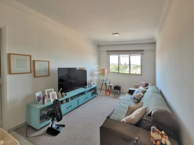 Maravilhoso apartamento, com planejados, bem amplo com uma excelente localização