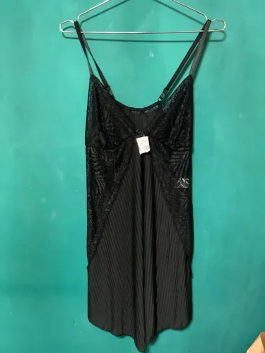 Conjunto camisola e calcinha sensual (na etiqueta)