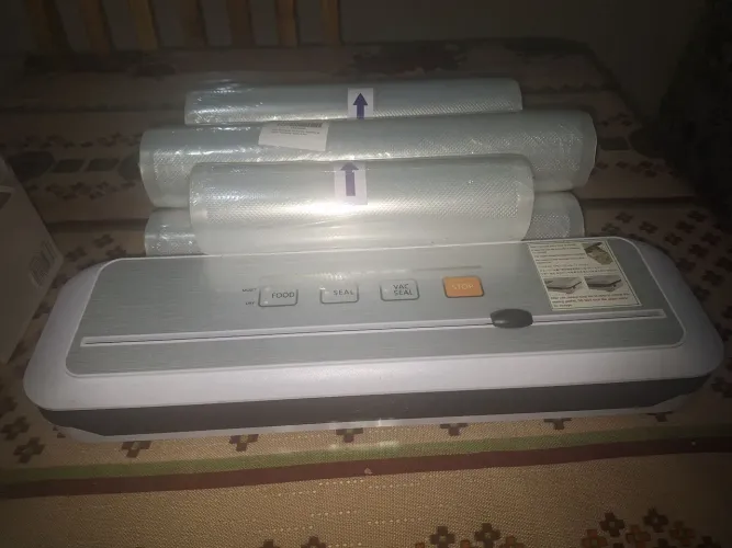 Seladora a vácuo com cortador de plástico + 5 rolos de sacos