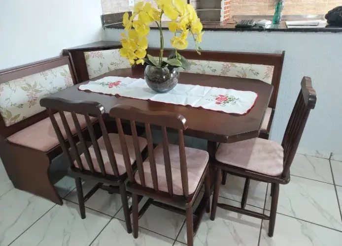 Mesa de canto de 6 lugares