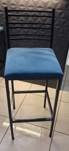 Duas Banquetas alta para balcão 