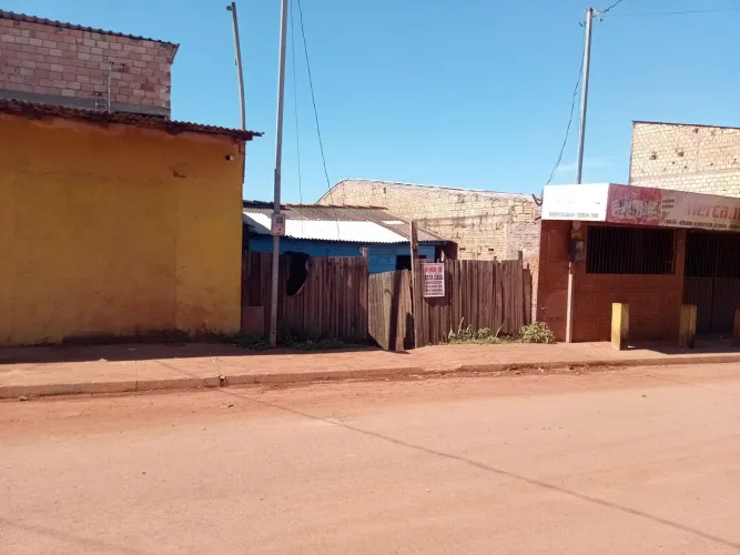 Vendo casa na bairro de Santana barato 80 aceito proposta