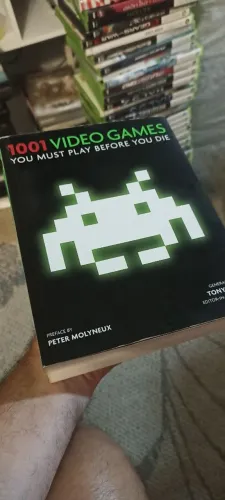 Livro 1001 Video Games You Must Play Before You Die (Inglês) excelente estado, raridade