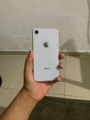 Troco ou vendo iPhone XR todo bom zero avaria