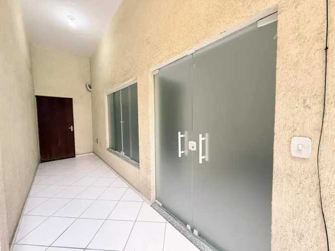 Sala comercial para locação no Centro, bairro Centro, cidade de Guararema/SP