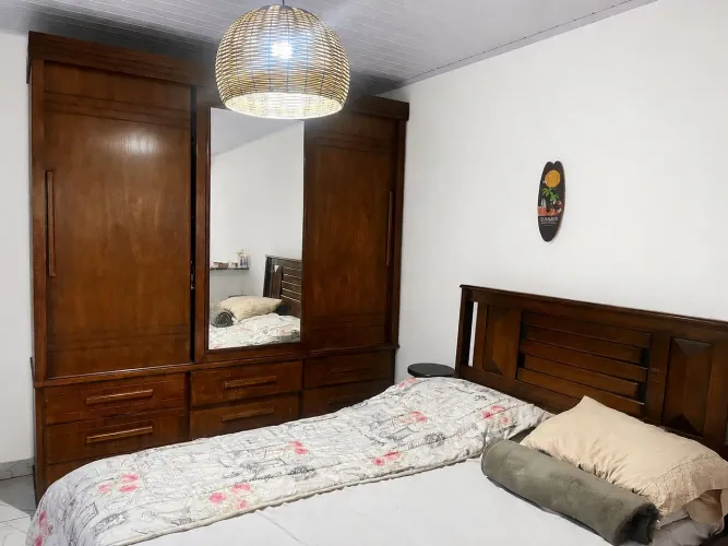 Jogo de quarto madeira
