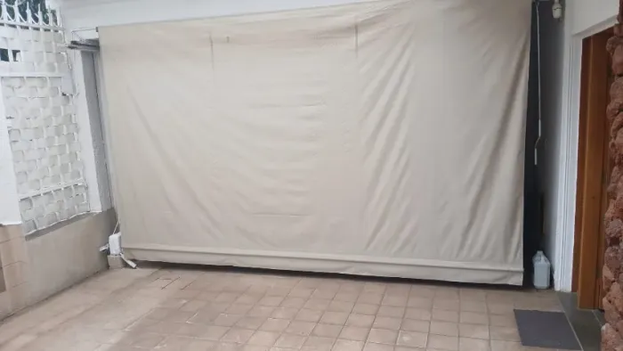 Toldo retrátil  Semi novo!