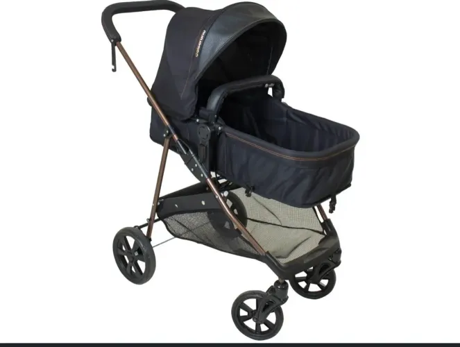 Carrinho de bebê Moisés 