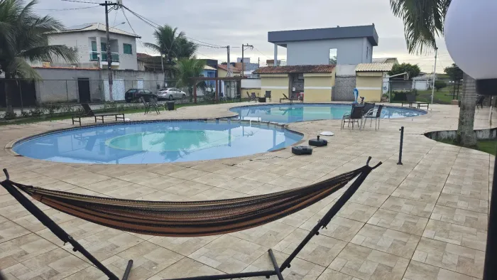 Casa Moderna Alto Padrão 98m² - 3 Qts (1 Suíte)