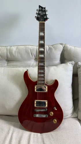 Guitarra Cort M600
