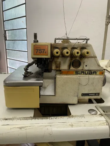 Máquina industrial Interlock 5 fios Siruba