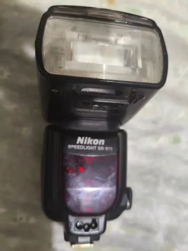 Nikon Speedlight SB-910