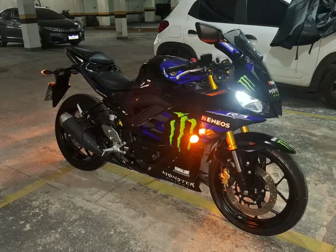 Yamaha R3 23/24 (3400km)