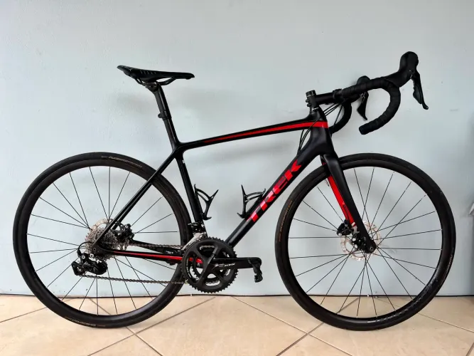 Bicicleta Trek Emonda SL5 Disc Tamanho 52
