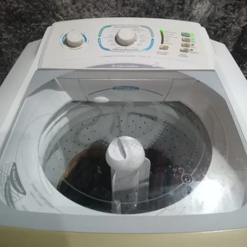 Maquina lavar eletrolux 15,2 kilos funcionando 