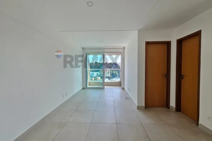 Apartamento 1 Quarto para Alugar | Vaga de Garagem | Próximo à Faculdade
