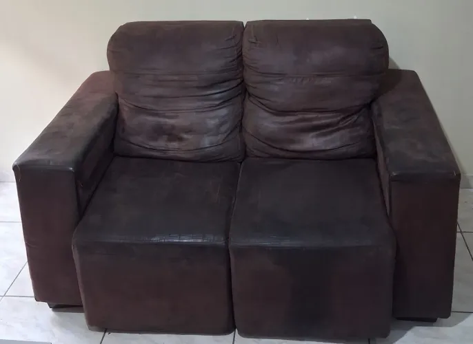 Vendo Sofá de 2 Lugares