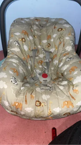 vendo bebe conforto com a capa 120 pra sair rápido
