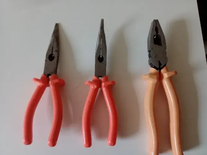 Kit de alicates Sata